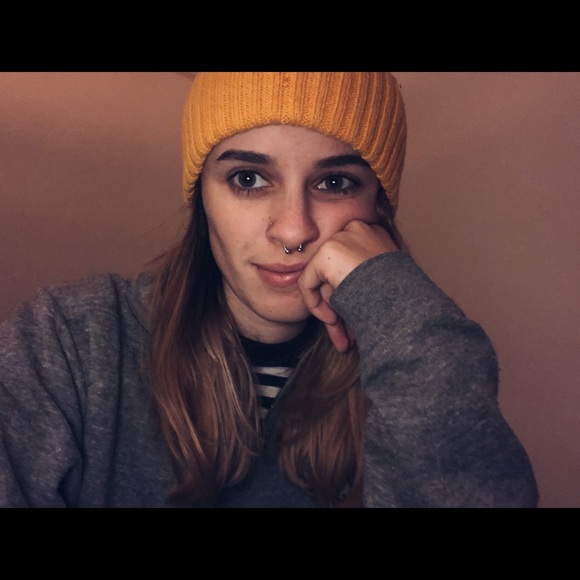 Meet your Posher, Brianna - Picture 1 of 1